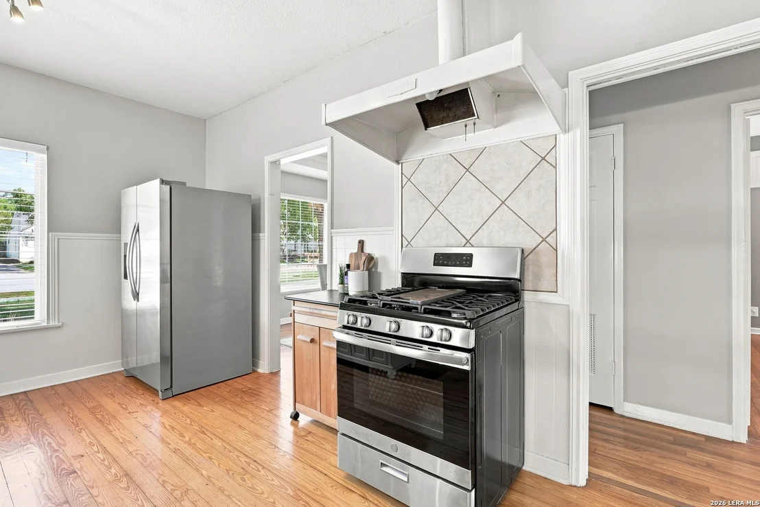 Photo of 336 NORTH DR