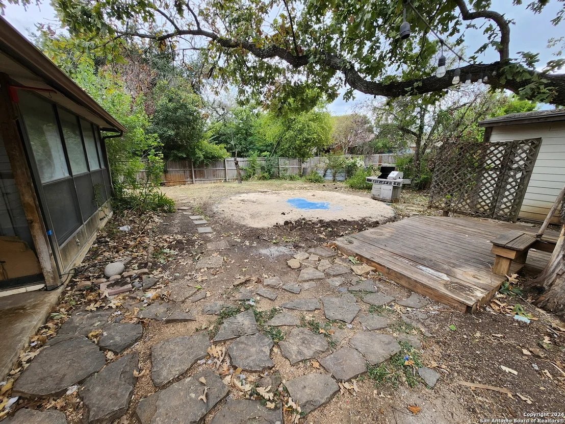 Photo of 11007 FOREST CROWN