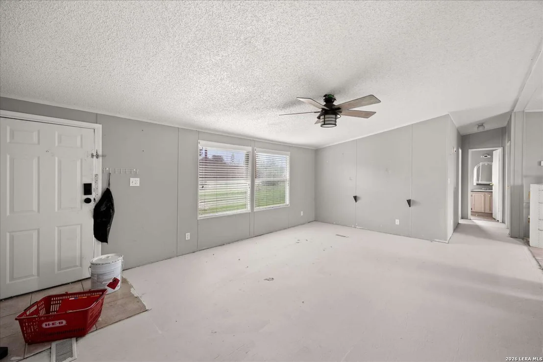 Photo of 313 N WALNUT WAY