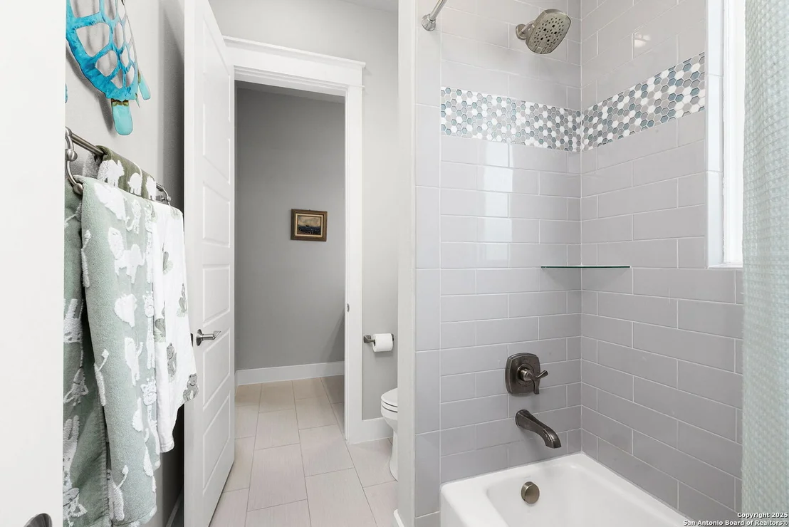 Photo of 2250 Meritage