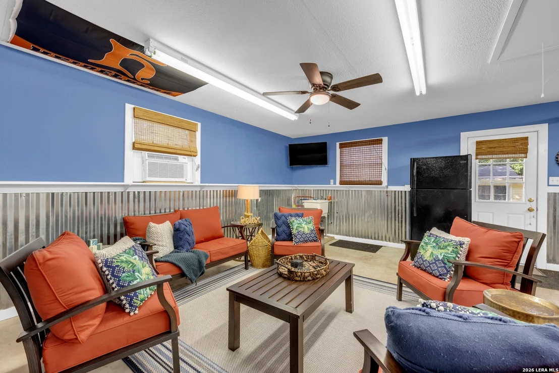 Photo of 301 Riverside Drive