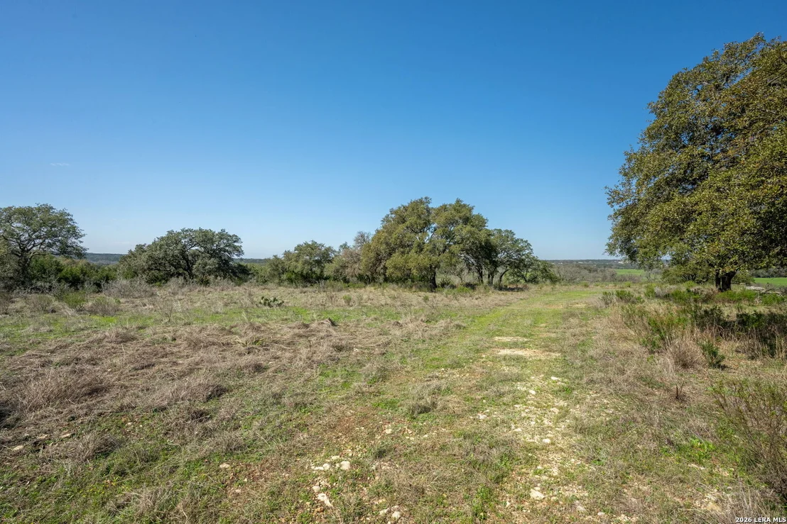 Photo of 365 RIVER CLIFF PL