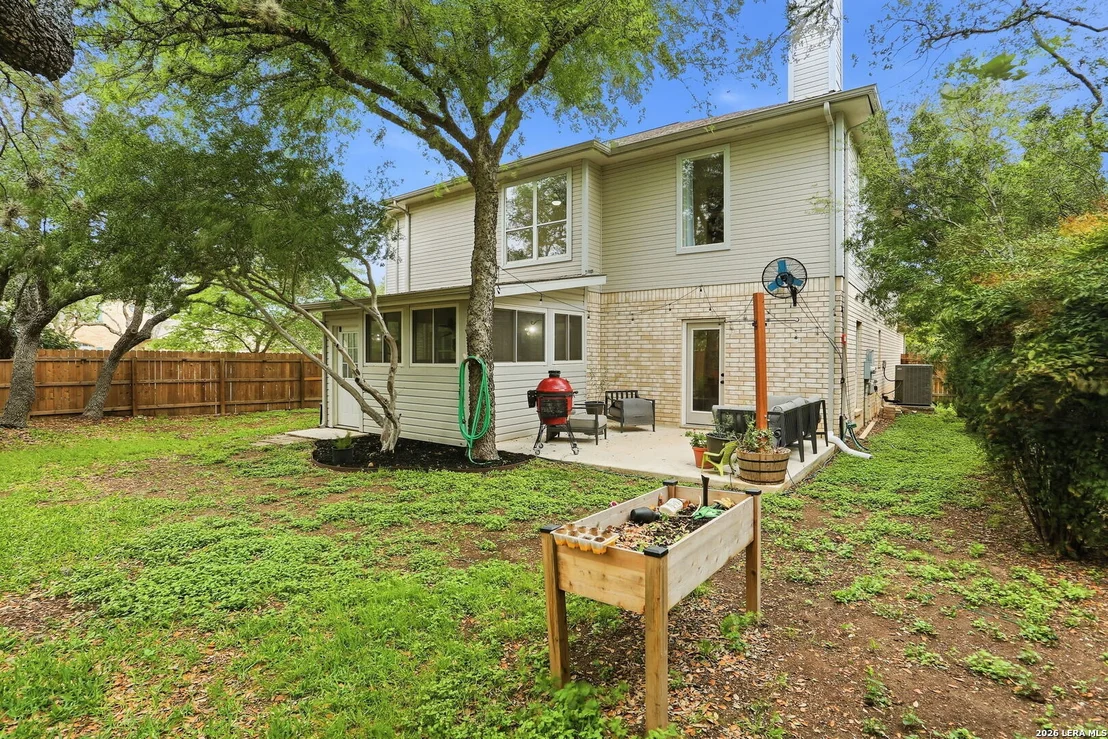 Photo of 21139 Simi Valley Dr