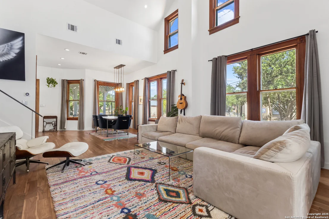 Photo of 232 Lavaca