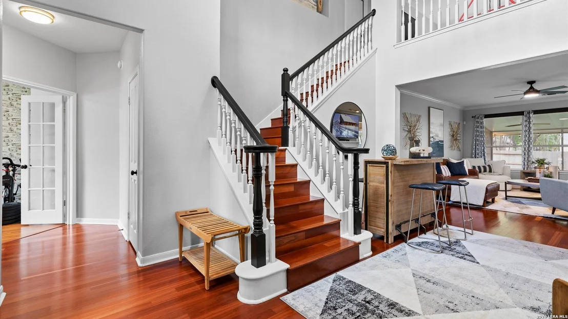 Photo of 1158 Bluff Forest