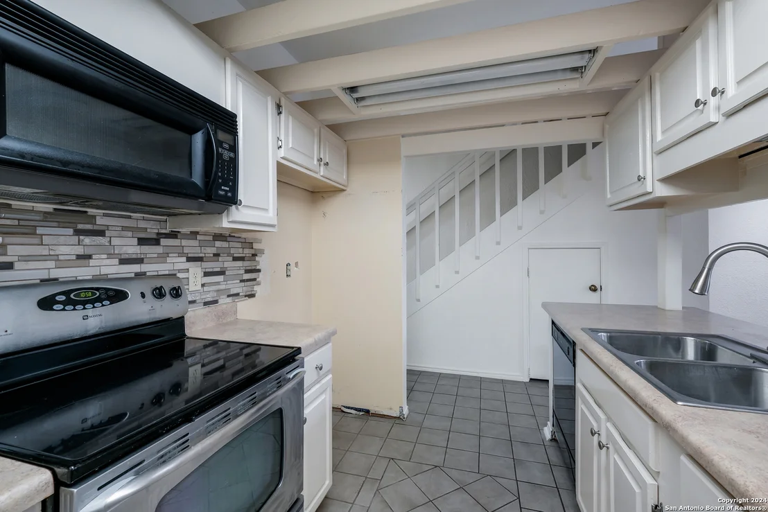 Photo of Unit 238 at 8633 DATAPOINT DR