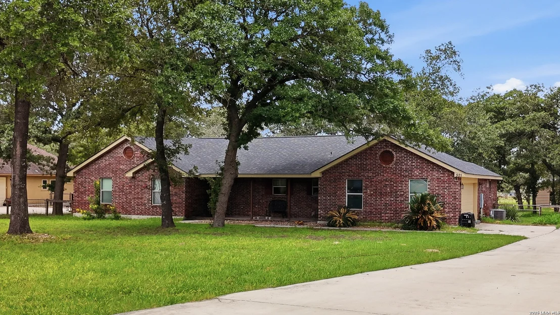 Photo of 521 JACOBS LN