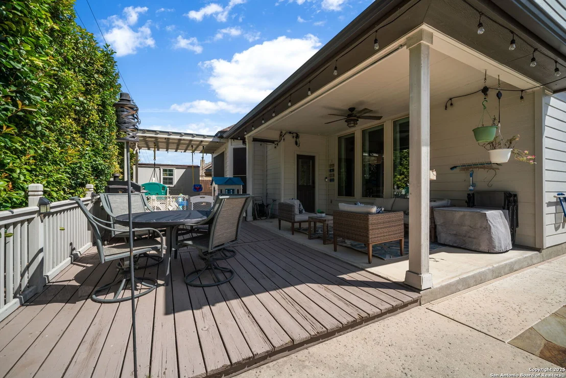 Photo of 505 Saddle Hill