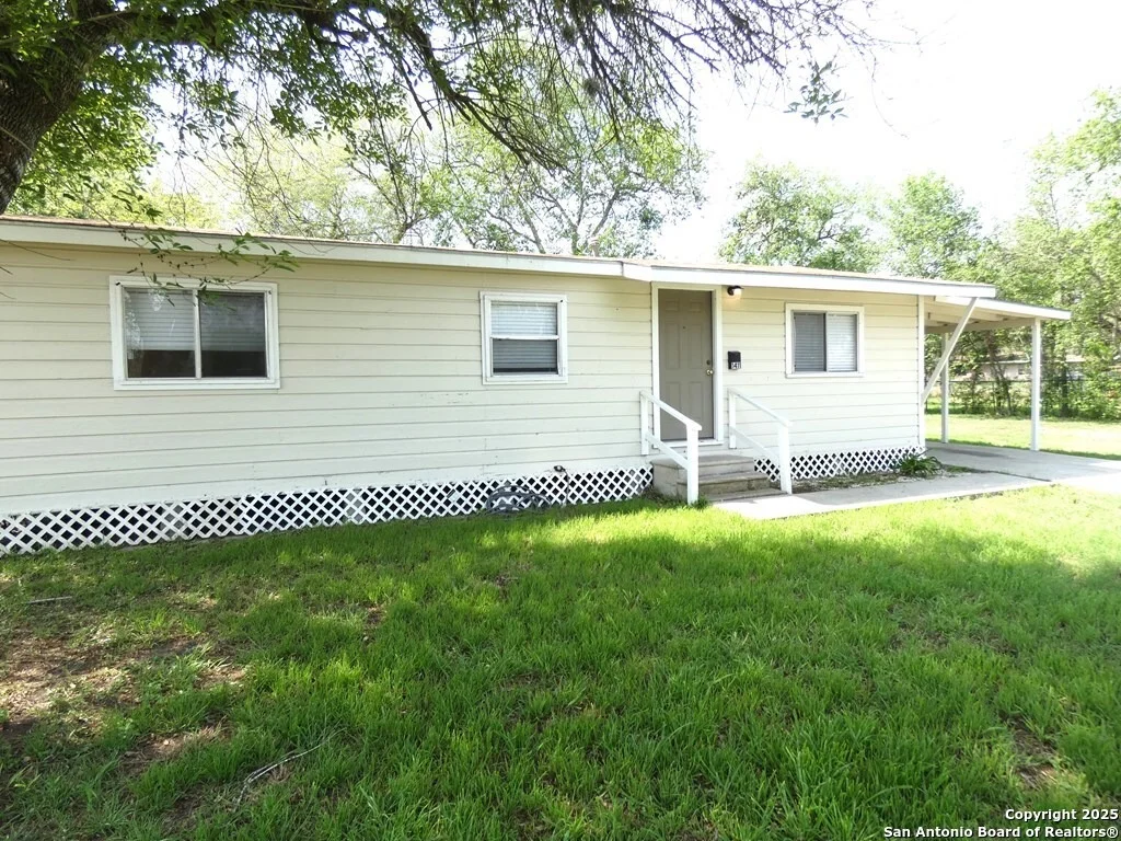 Photo of 1411 Retama