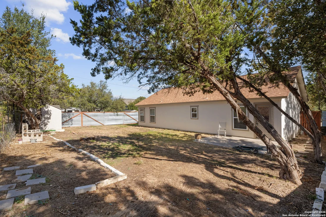 Photo of 1376 Hedgestone
