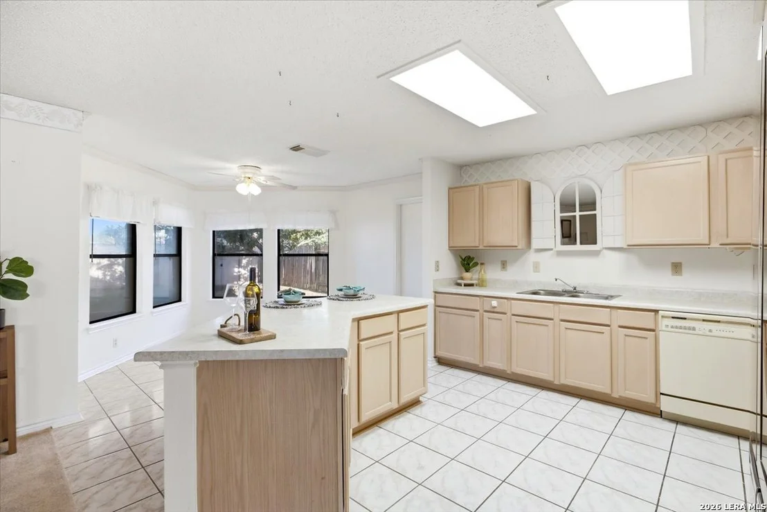 Photo of 8410 Park Olympia