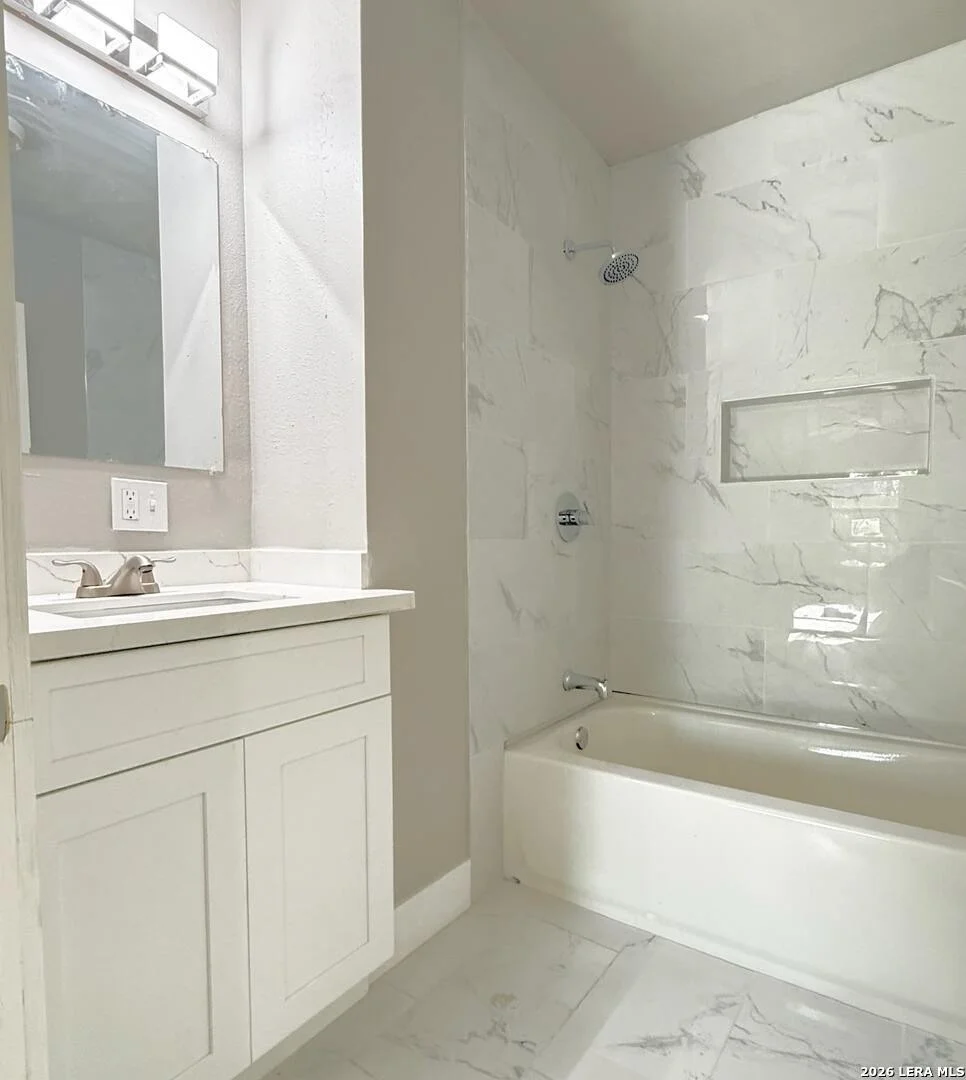Photo of 503 E KING ST