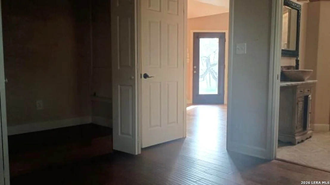 Photo of 14603 Custer