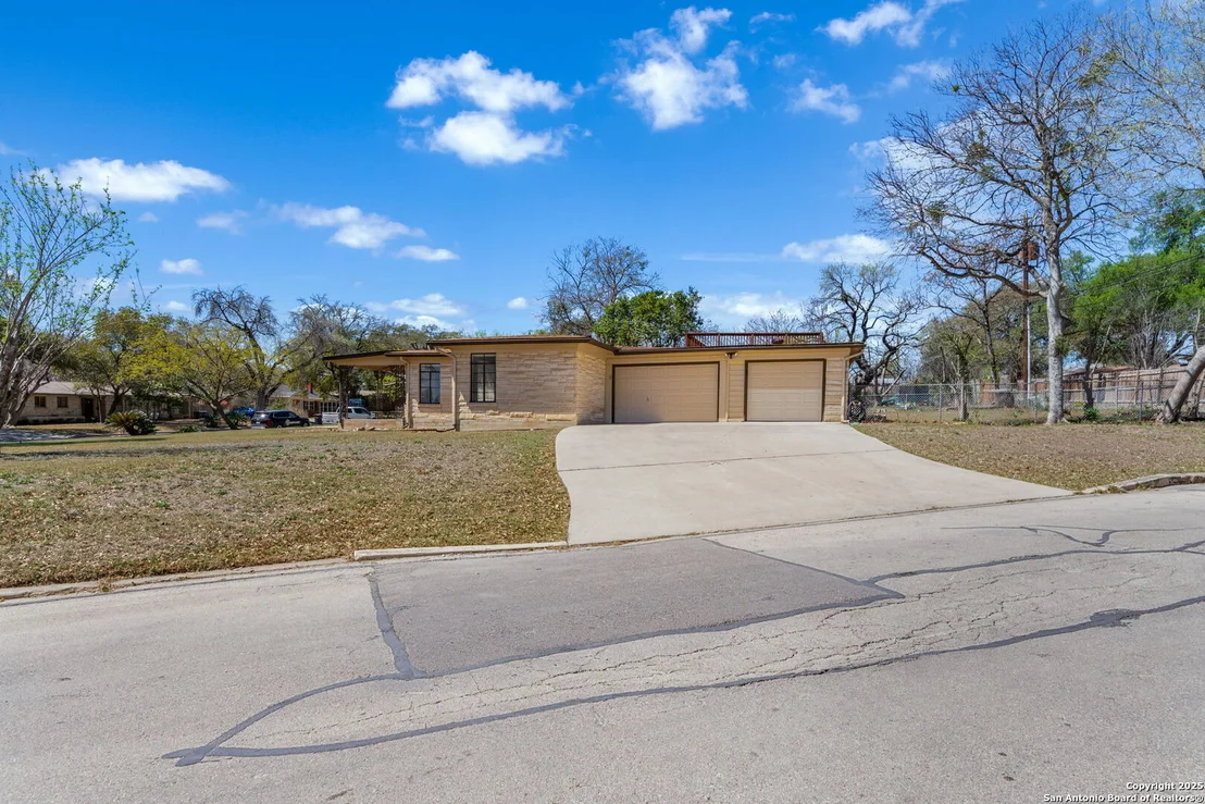 Photo of 149 Harriett