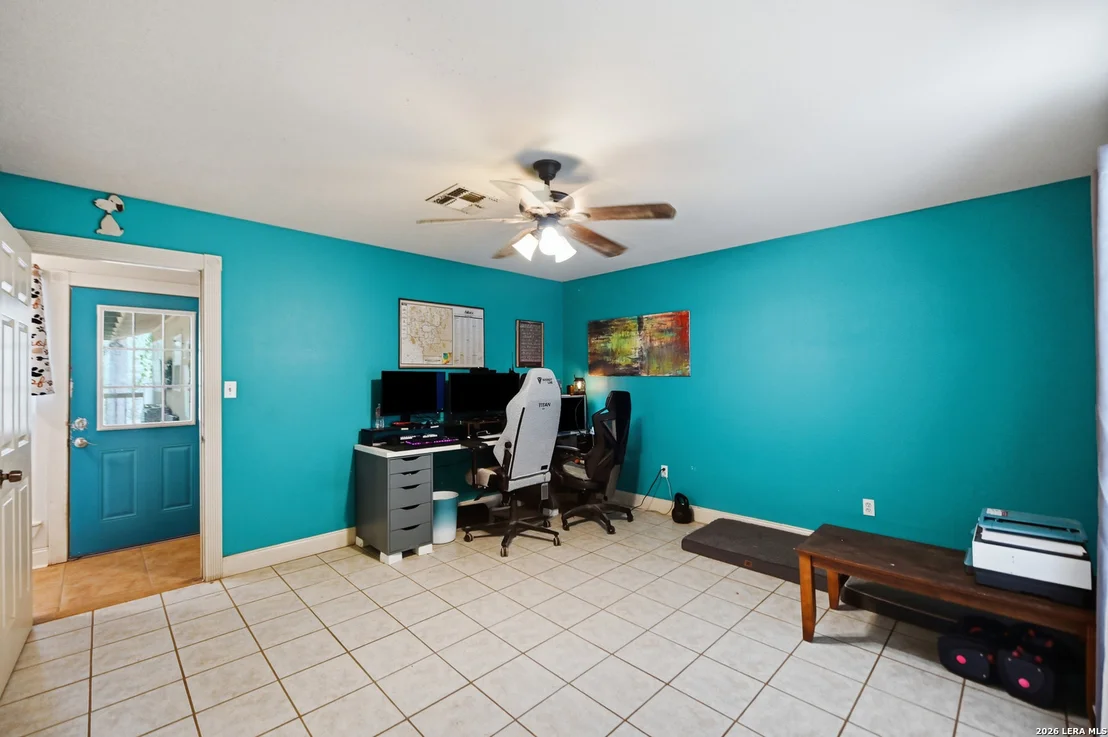 Photo of 1027 Bluebonnet