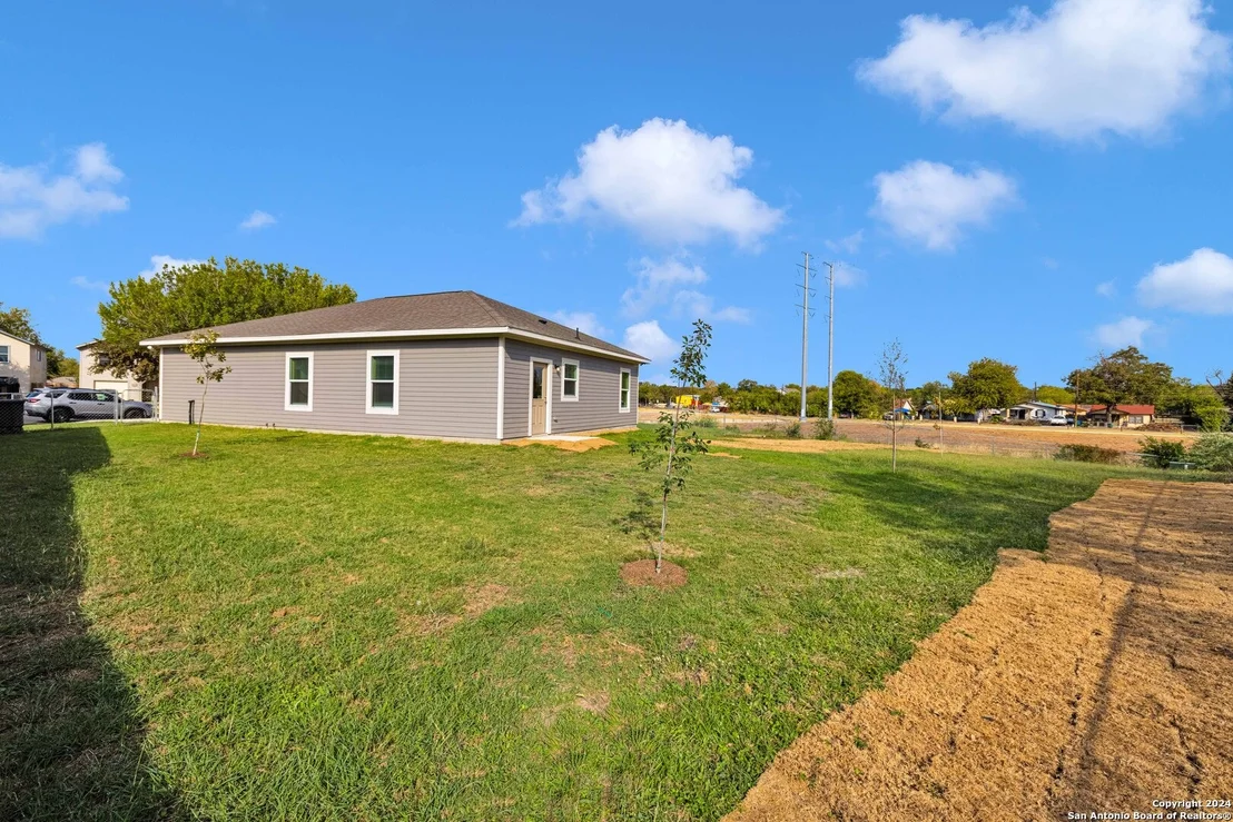 Photo of 514 PRECIOUS DR
