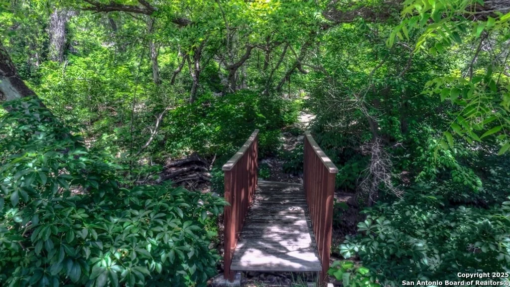 Photo of 560 Pine Mountain