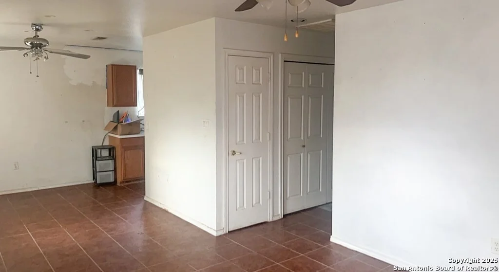 Photo of 523 N Nueces