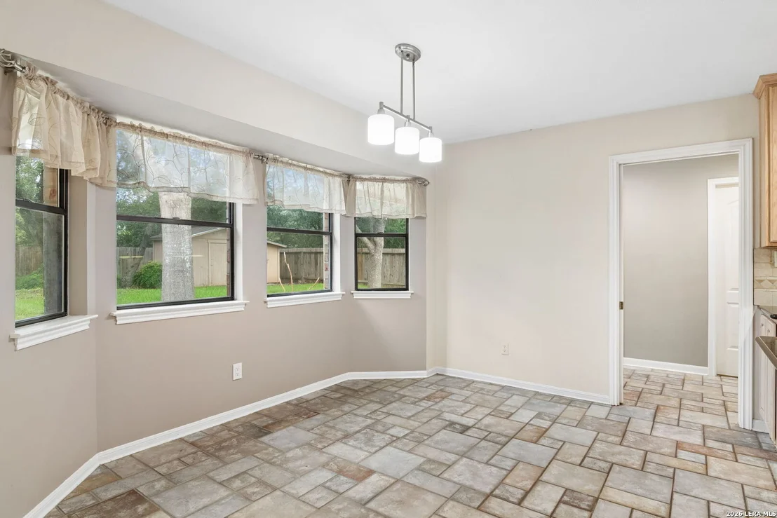Photo of 1618 Poets Corner