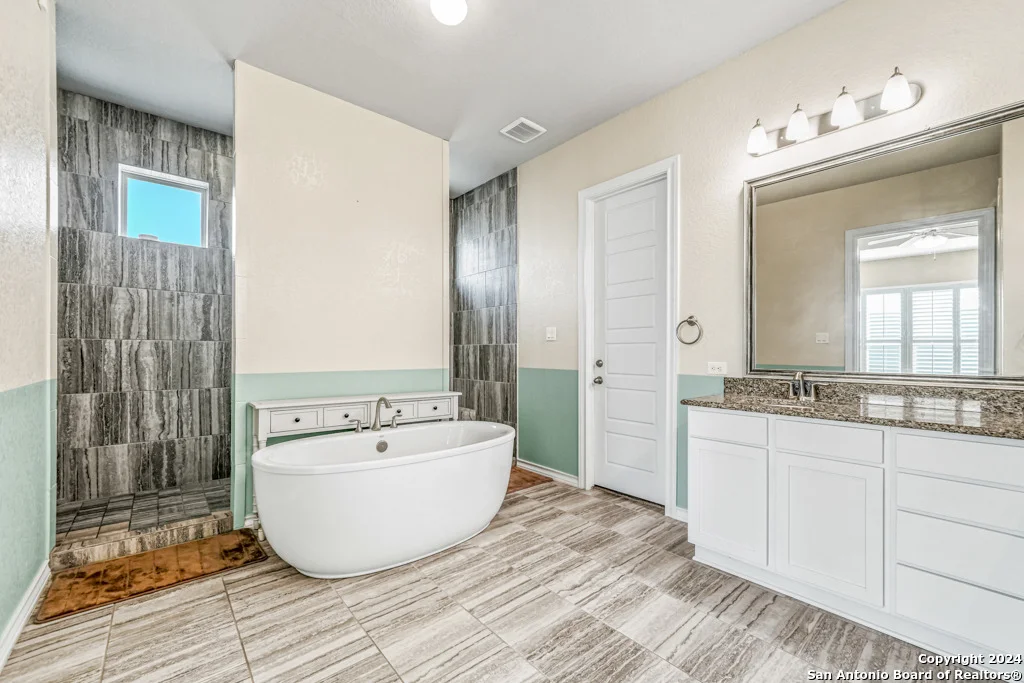 Photo of 1507 NICHOLAS CV