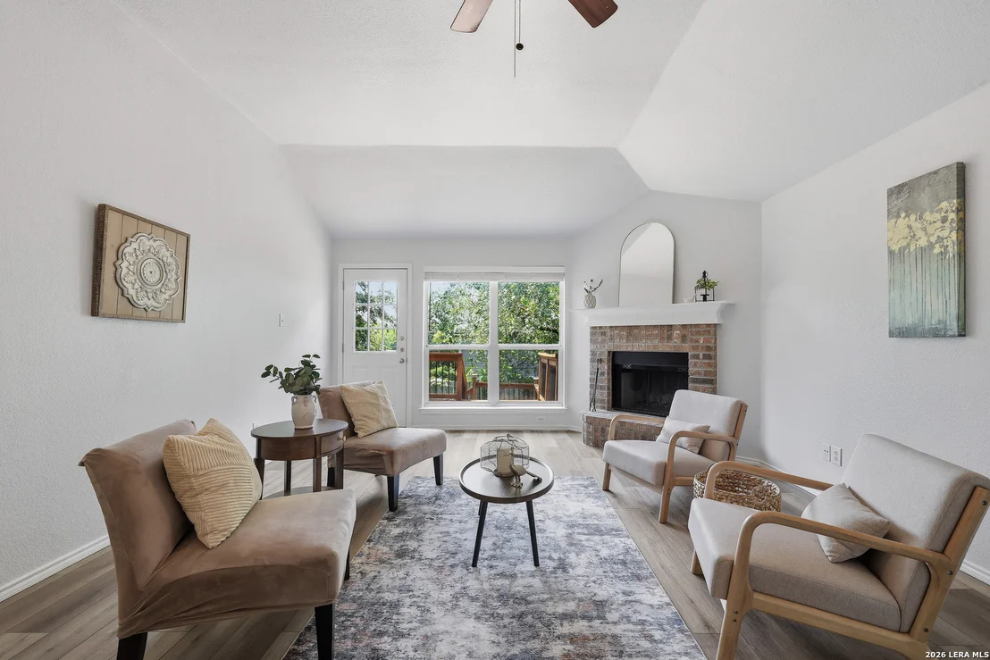 Photo of 9646 EMERALD PL