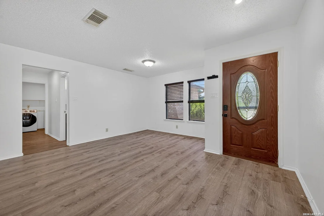 Photo of 10230 Dancing Brk