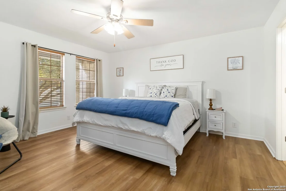 Photo of 9435 Fairpoint