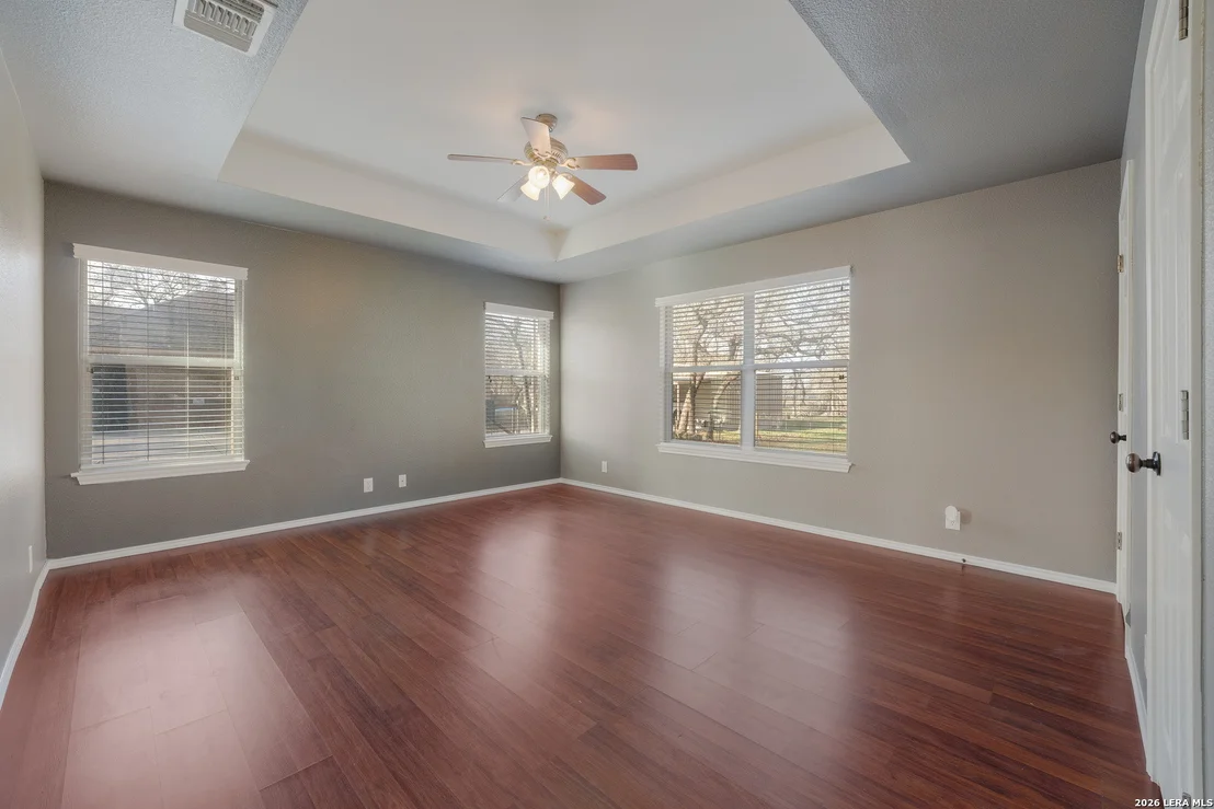 Photo of 521 JACOBS LN