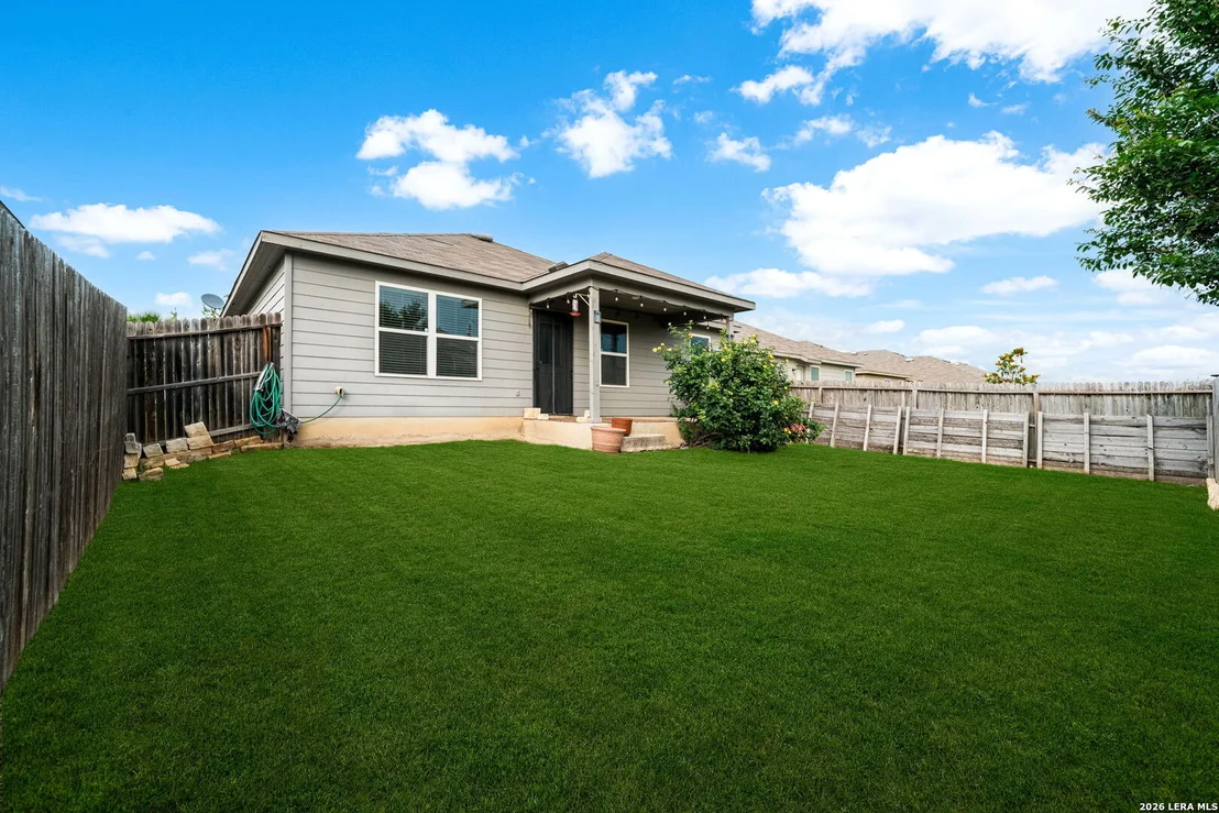 Photo of 4619 HEATHERS CROSS