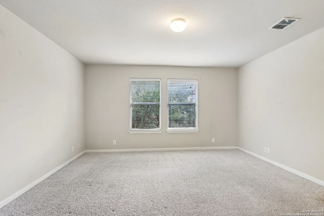 Photo of 7638 Kings Spring