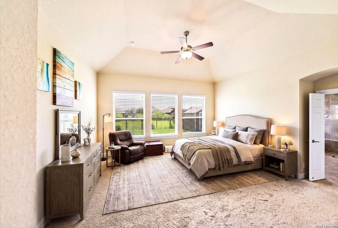 Photo of 11812 Field Bend