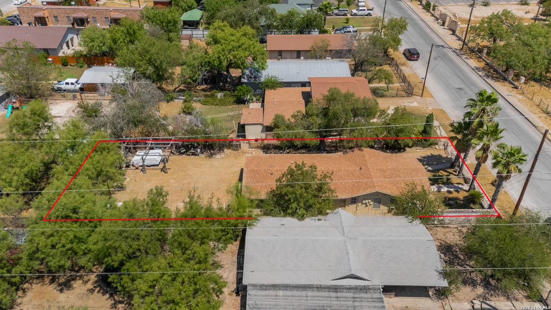 Photo of 819 N Comal