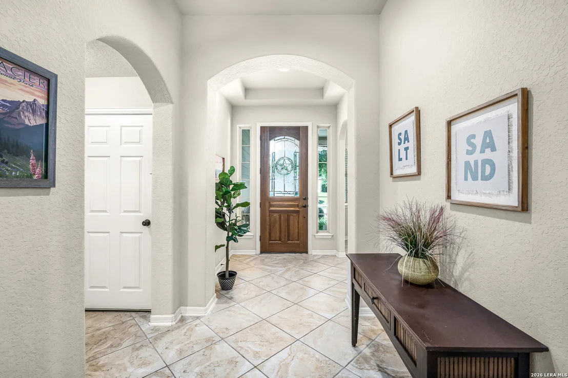 Photo of 824 Water Oak