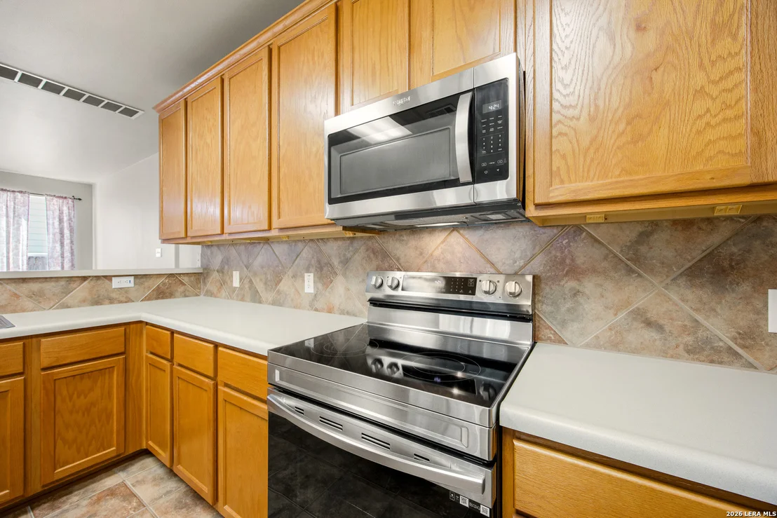 Photo of 17230 Darien Wing