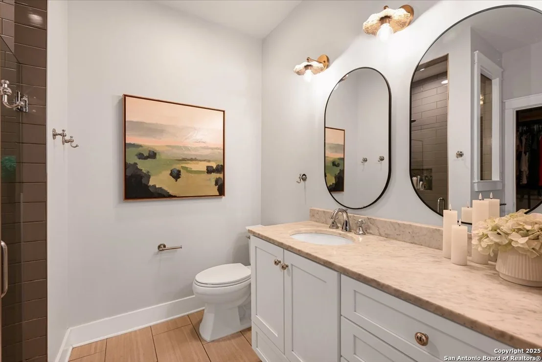 Photo of 6036 Circle Oak