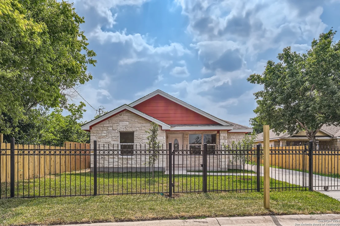Photo of 8843 TROY DR