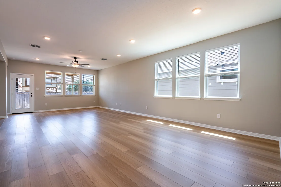 Photo of 8310 Morningside Place