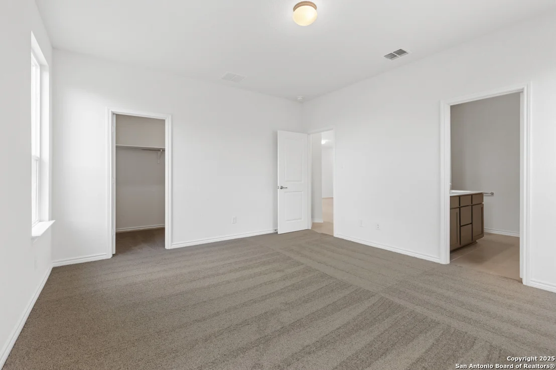 Photo of 405 Panther Way