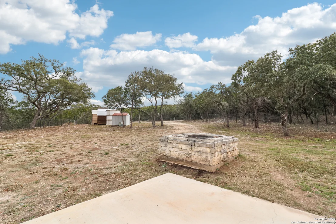 Photo of 605 COUNTY ROAD 2763