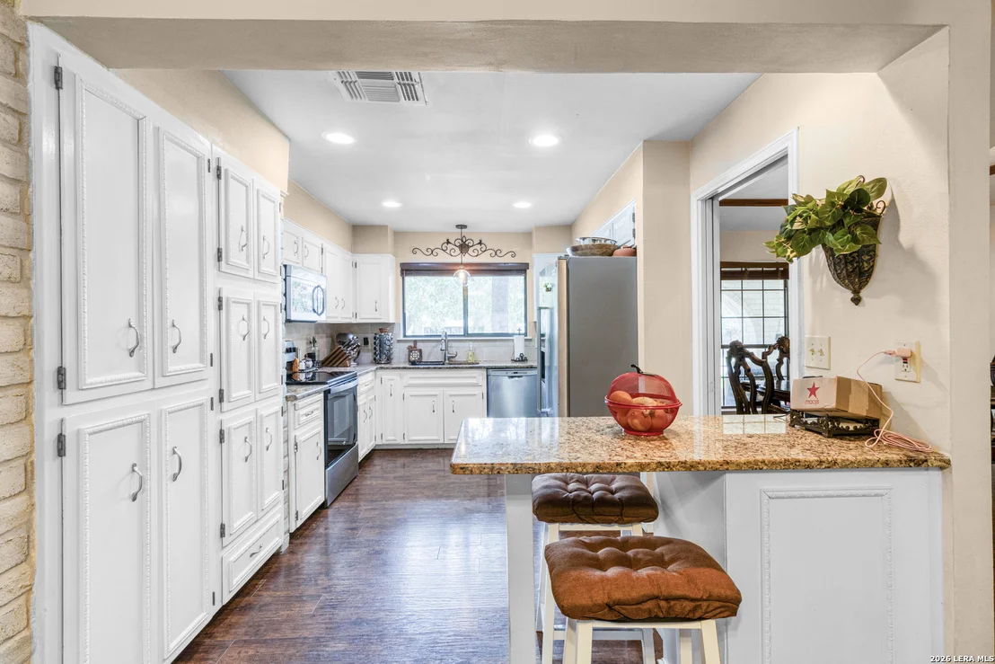 Photo of 1406 BUTTON LN