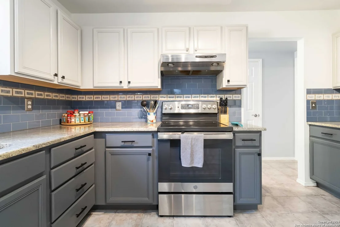 Photo of 9435 Fairpoint