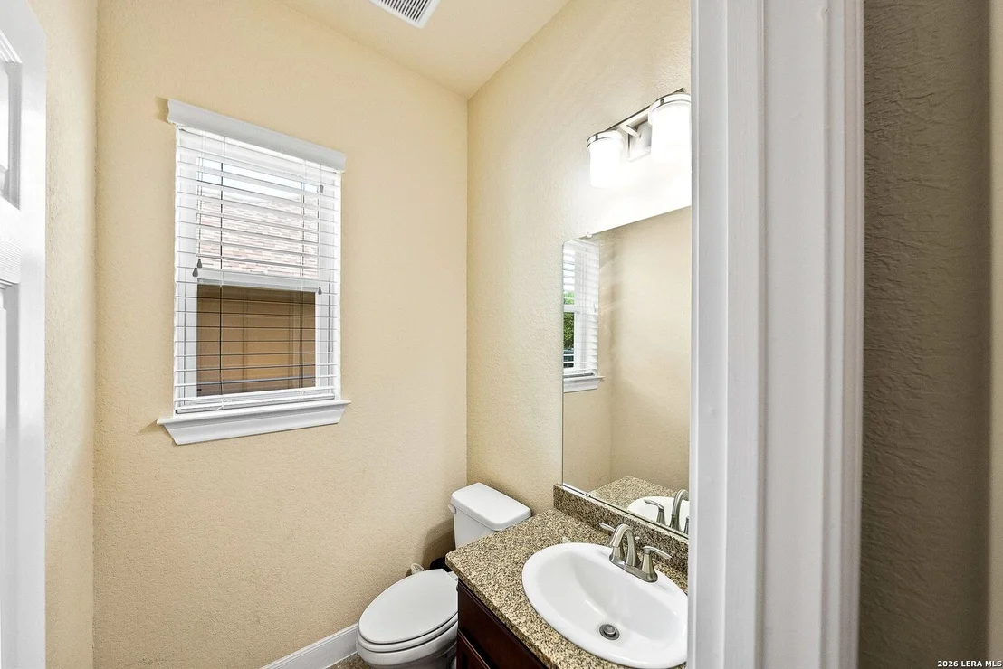 Photo of 11812 Field Bend