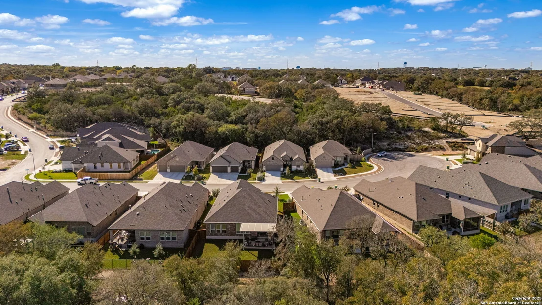 Photo of 123 Low Meadow