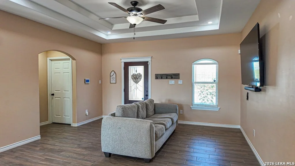 Photo of 120 Spring View Dr