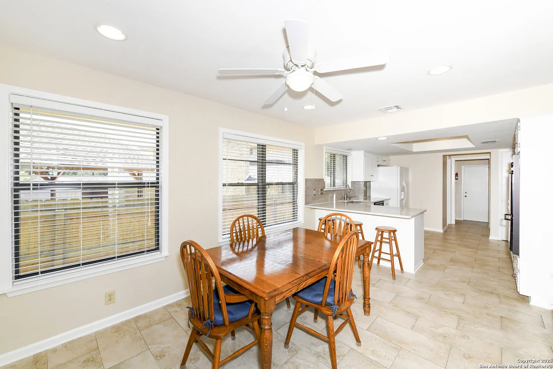 Photo of 1415 Synandra