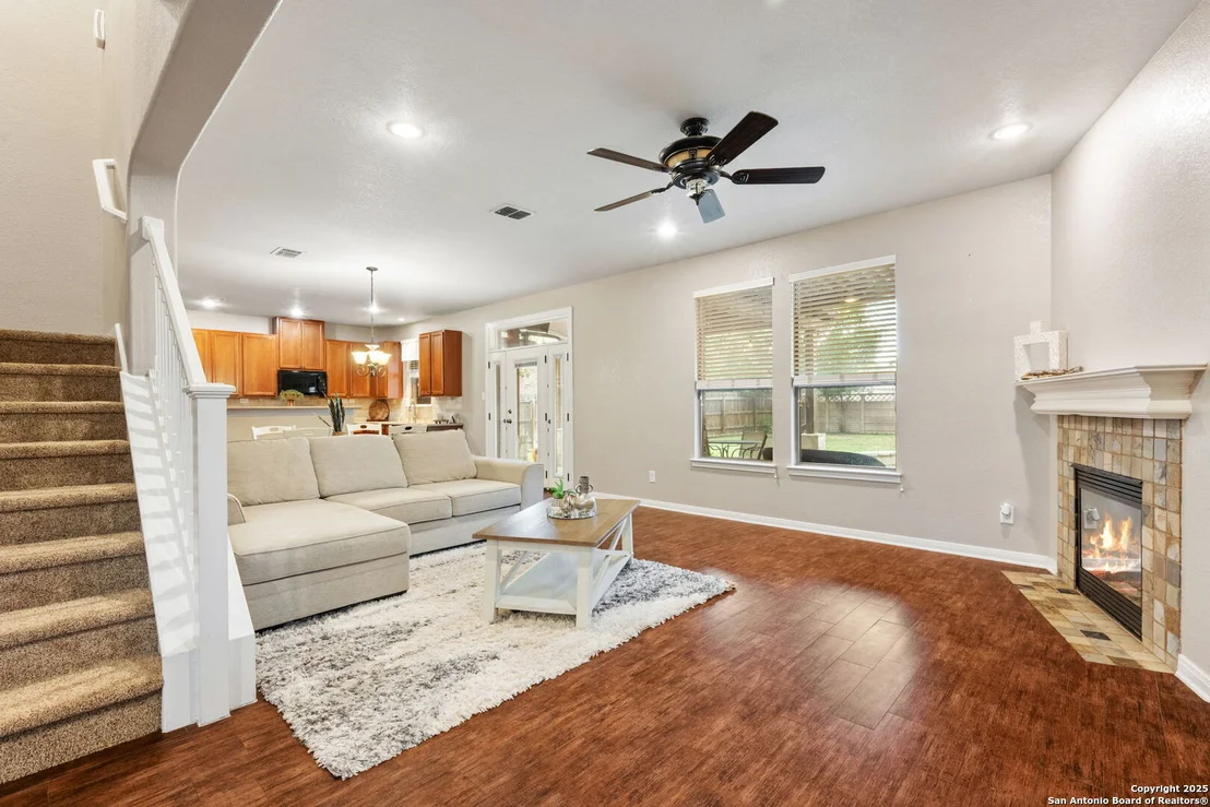Photo of 204 Lone Star