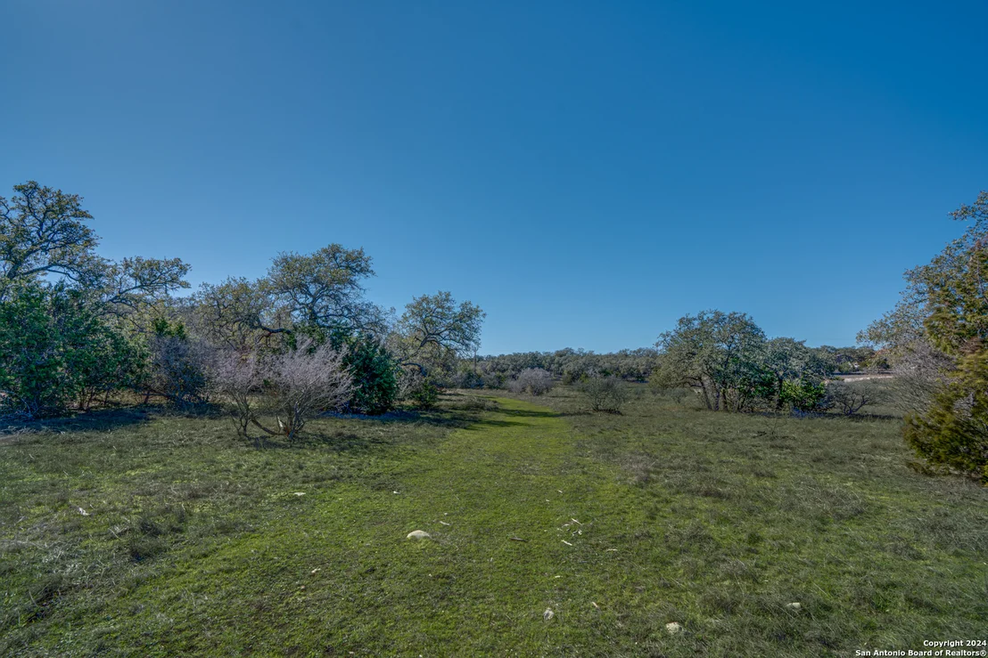 Photo of 114 Sabinas Creek Ranch Rd