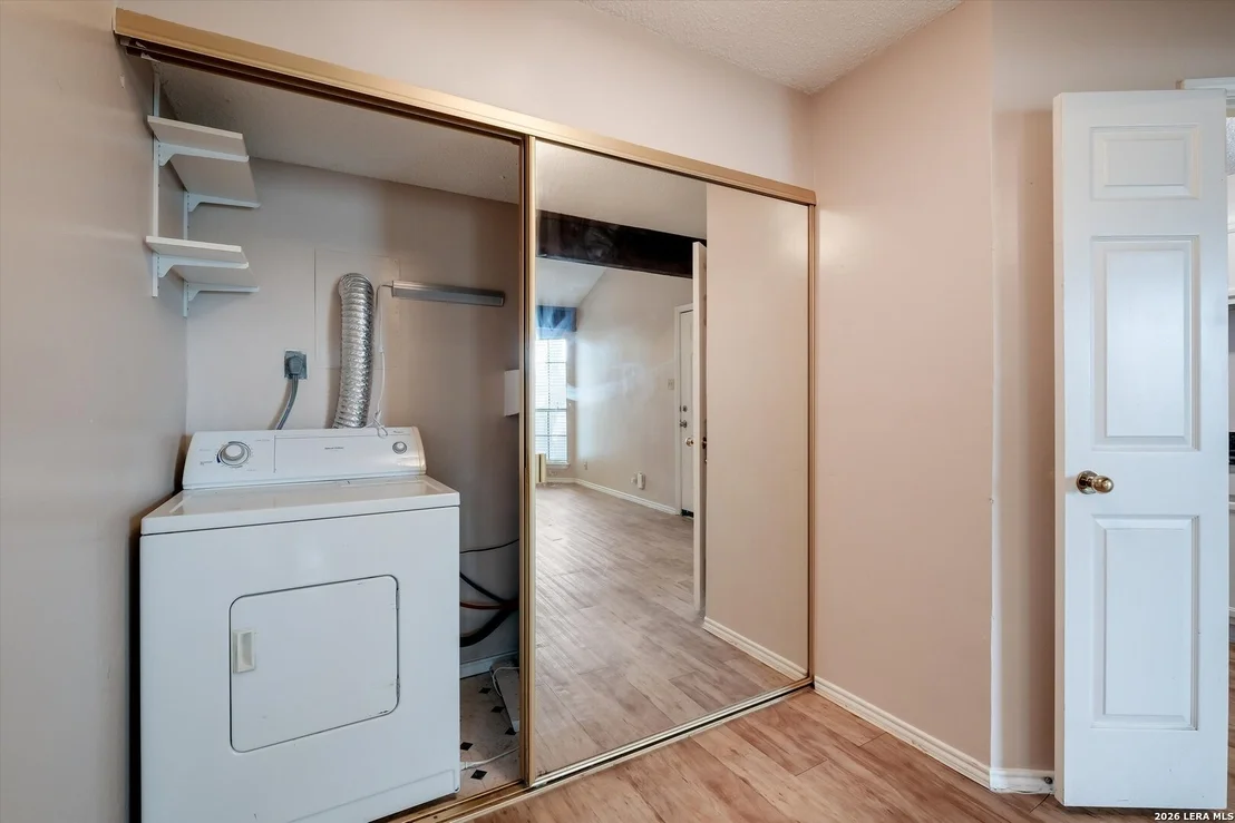 Photo of Unit 210B at 8655 Datapoint