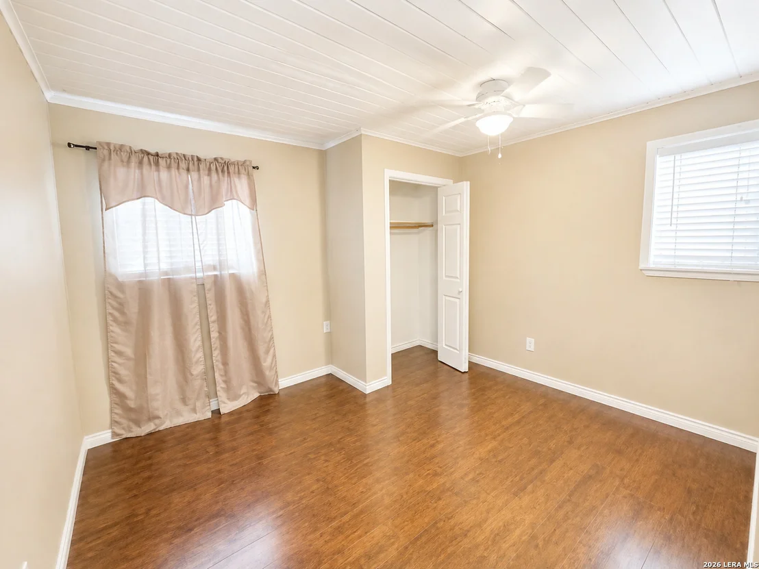 Photo of 1089 High Point