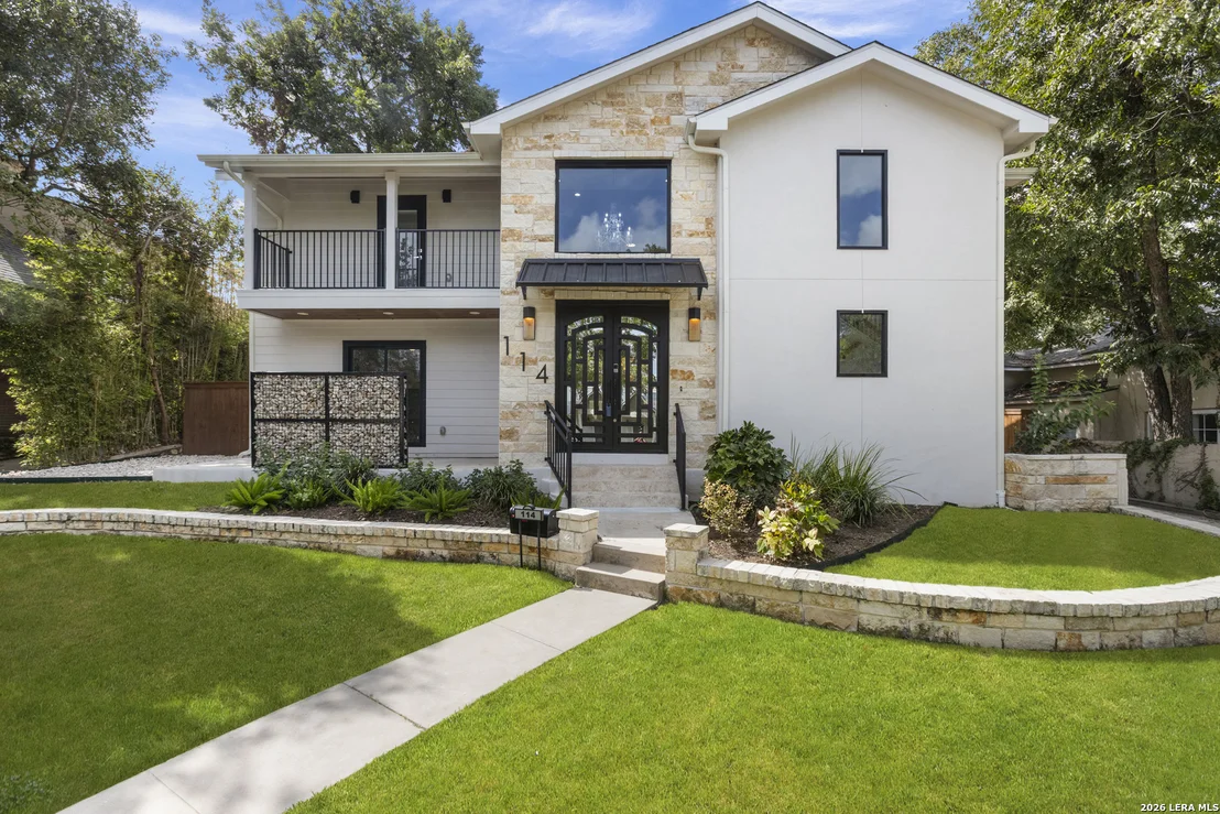 Photo of 114 CLOVERLEAF AVE